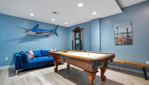 2 Bdrm Penthouse with Billiards - Foto 2