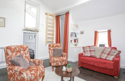 4 Ty Person - Photo 7