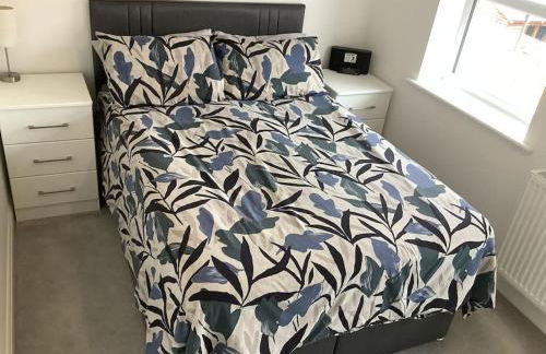 Entire 2 bedroom house in Tamworth - Photo 9