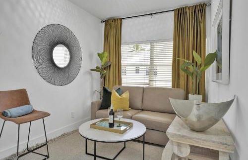 SOBE MONARCH 2 - 2 Bedroom 2 Bathroom Apts - 2 Independent 1 bedrooms apts - Foto 8