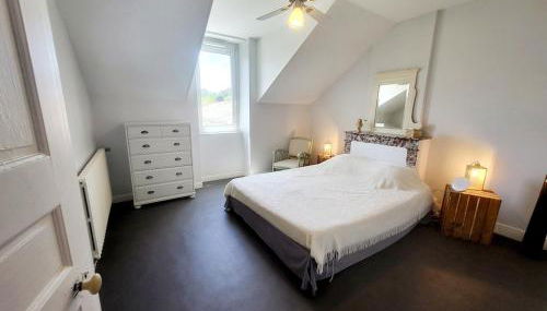 Maguilon H - 10 personnes - Proche rivière et Vals bains - Foto 2