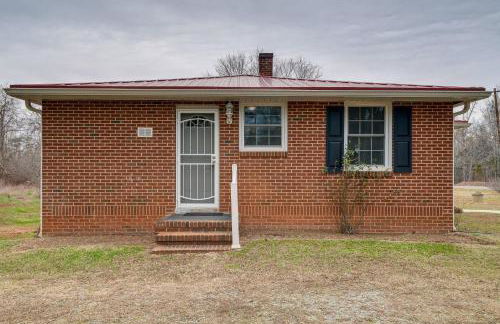 Charming Milton Home with Porch - 5 Mi to VIR! - Foto 24