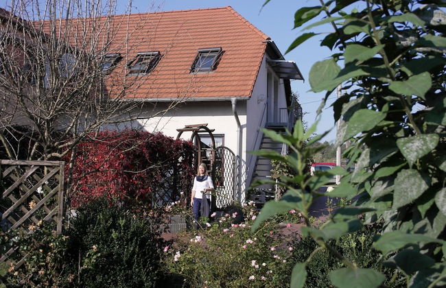 Apartment in Luckaitztal-gossda With Parking Space - Foto 1