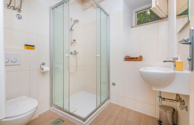 Rafael rooms and apartments by DuHomes - Photo 20