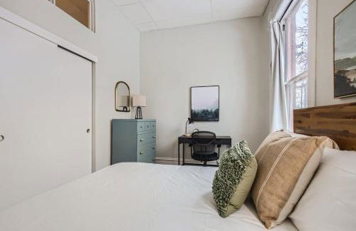 Cloud by Modern Midstay - 1 Block to City Park #C1 - Foto 11