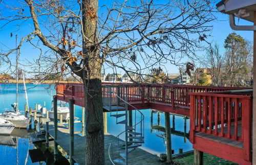 Waterfront Getaway - Dock UR Boat & Walk to Beach - Foto 50