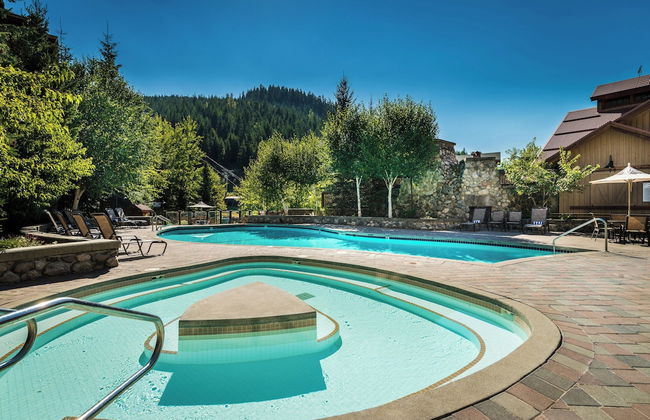 Legends Whistler, by Lodging Ovations - Photo 44