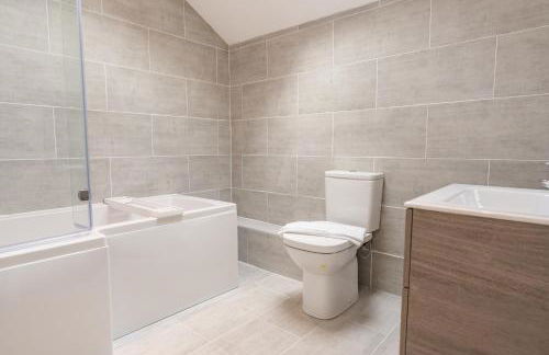 Beautifully done 5 bed barn conversion in Heswall - Sleeps up to 10 - Foto 9