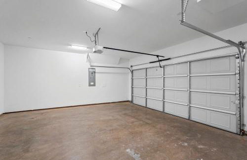 Upscale 2BR Hideaway, Ensuite Bliss, Pet-Friendly - Foto 33