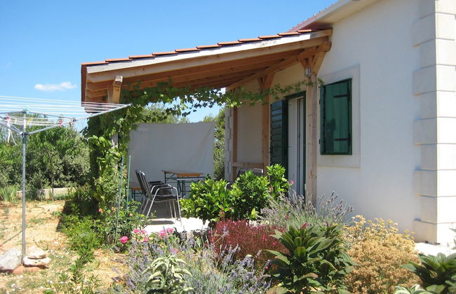 New Modern House in a Quiet Island Area w. Garden - Foto 27