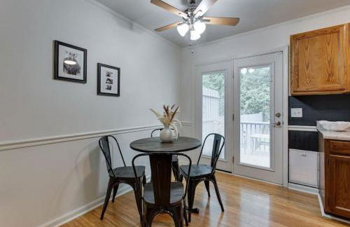 Sunset Cottage 2 bed 1 bath Pet-Friendly - Foto 6