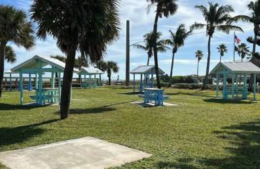 Melbourne Beach 4/3 Home steps to Beach w/Jacuzzi - Foto 6