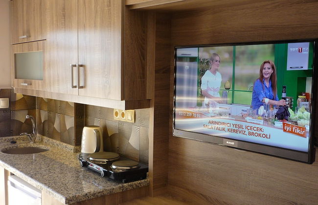 Street61 Studios - Photo 19