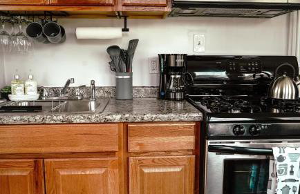 Cozy Corner, stylish 1bed near Navy Base! - Foto 5