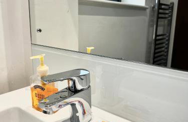 Digbeth Luxury 1 Bed Studio Apartment - Photo 14