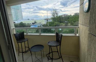 Ap na beira da praia dos cavaleiros Macaé Palace - Foto 3