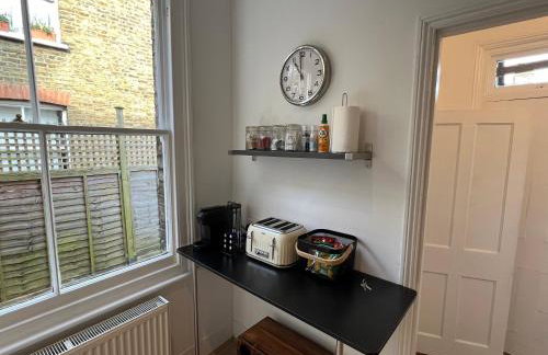 2 Bedroom flat 10 min walk to tube - Foto 14