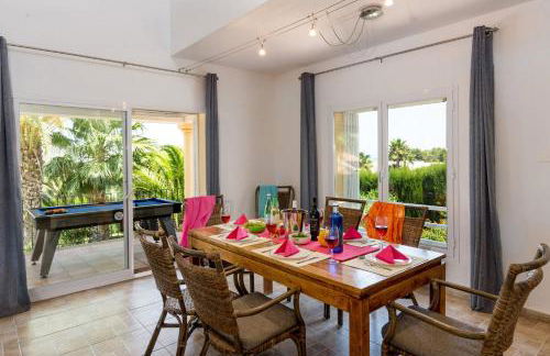 Villa Cabriel by Villa Plus - Photo 26