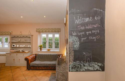 Dulcote Gem 3 Bed 3 Bath Parking & Cathedral Views - Photo 50