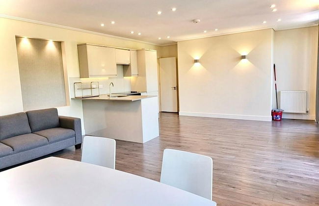 London Riverside Apartment Retreat - Foto 1