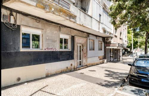 Refreshed apartment with private garden - Foto 24