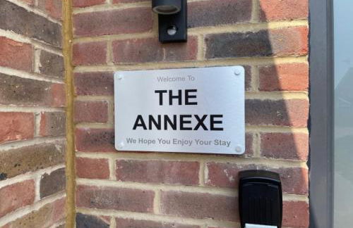 The Annexe - Pagham - Photo 19