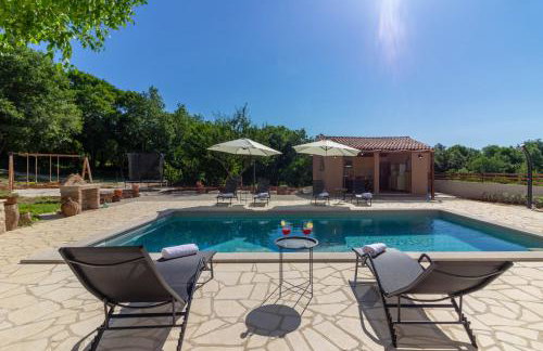 Beautiful villa Stora Kuca with private pool in Labin - Rabac - Foto 1