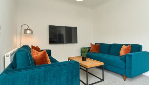 Bonchurch Court - A Stylish 3 Bed Apartment- Nr Ventnor with Large Outside Terrace & Parking - Dog Friendly - The Perfect Choice For Couples, Friends & Families - 5 Mins To Beach - Managed By Greenstay Serviced Accommodation - Foto 3