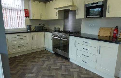 Largee 5 Bed House, Sleeps 10 Near NEC, BHX, HS2 - Foto 11
