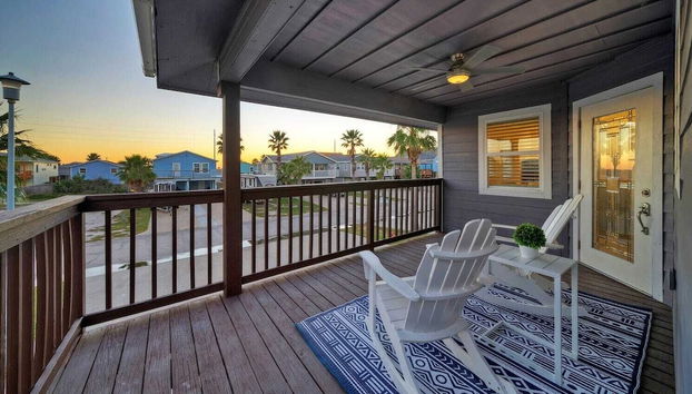 Dapper Dolphin by Avantstay Pool, Game Room - Foto 3, Interior