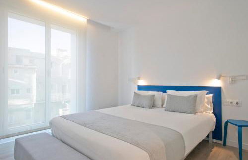 Lugaris Beach - Apartments - Photo 8