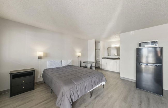 LTA Suites Brookside - Photo 3