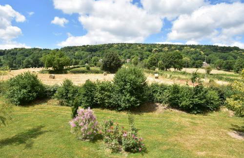 Modern holiday home in Crux-La-Ville with terrace - Foto 7