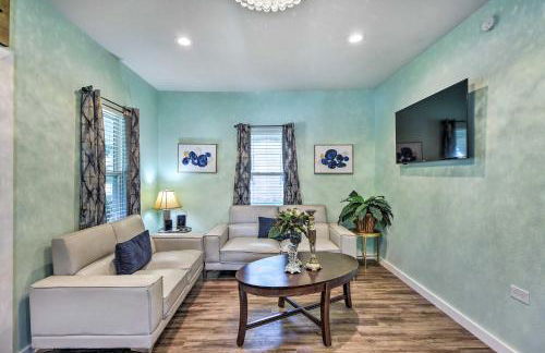 1 Mi to UTA Arlington Elm Cottage with Fenced Yard - Foto 1