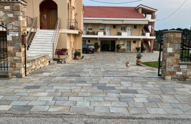 Flo's Apartments - Foto 10