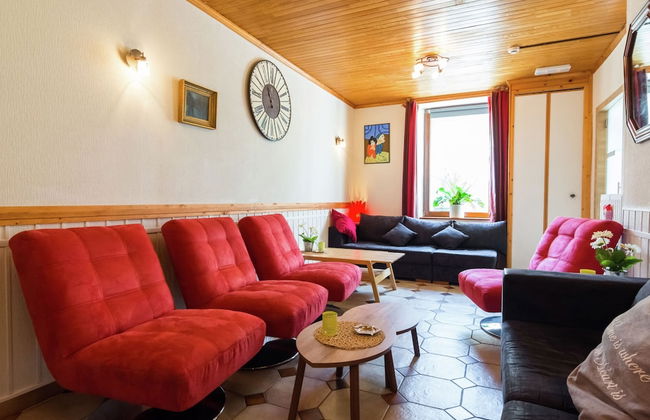 Lovely Holiday Home in Marcourt - Photo 16