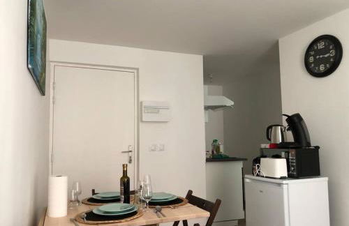 Superbe appartement meublé refait à neuf Tricastin - Foto 13
