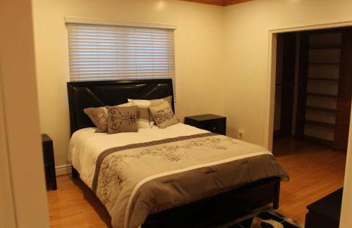 Luxurious 3 BD in Culver City with POOL &HOT SPA - Photo 25
