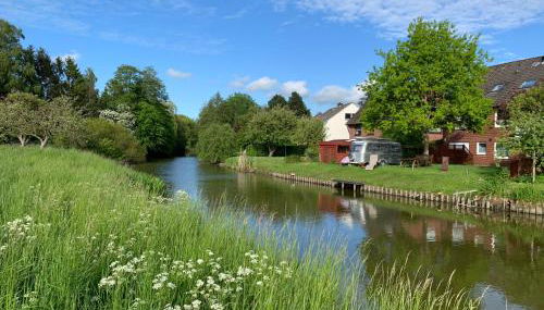 Ferienwohnungen direkt am Wasser in Glückstadt - Foto 3
