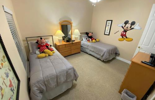 Luxury South Facing Pool Hot Tub Pool Table Air Hockey Gym BBQ 2 Miles to Disney - Foto 3