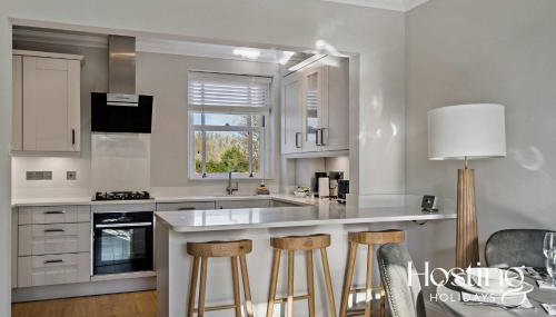 The Remenham Suite - 2 Bed Near Henley with Parking - Foto 3