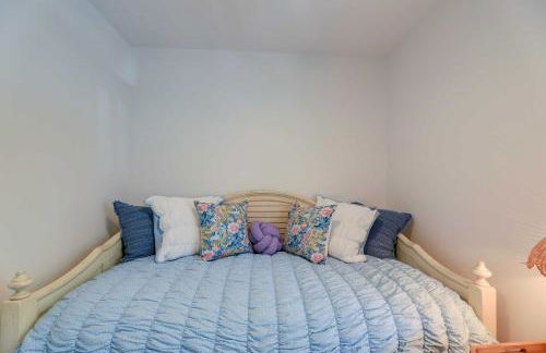 Waterfront Home with Screened Porch and Sunsets - Foto 16