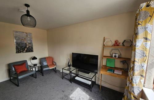 Modern Dornoch Apartment - Photo 13