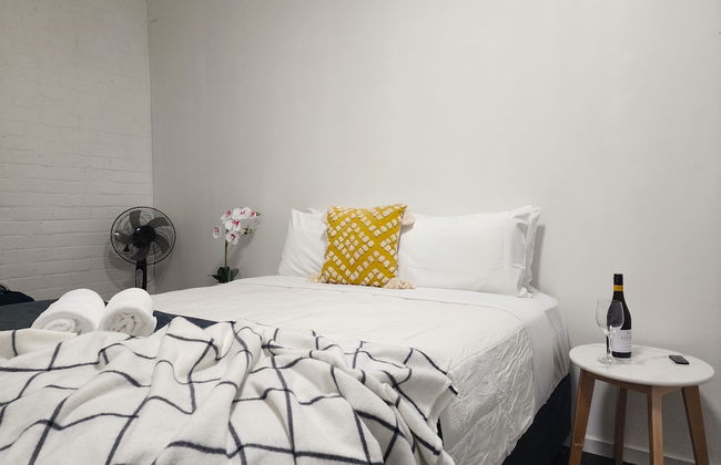 U Suites on Webb - Photo 43