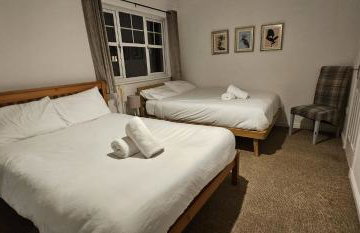 Sun Gardens Retreat- can sleep 10 with 4 Double Beds & 2 sofa beds - Foto 4