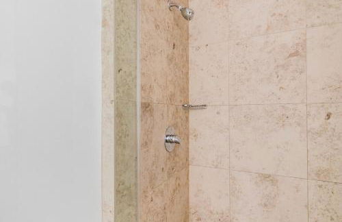 Blueground Streeterville pool gym nr Pier CHI-1168 - Foto 16