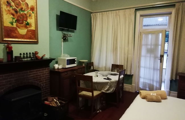 Absolute Leisure Cottages - Photo 17