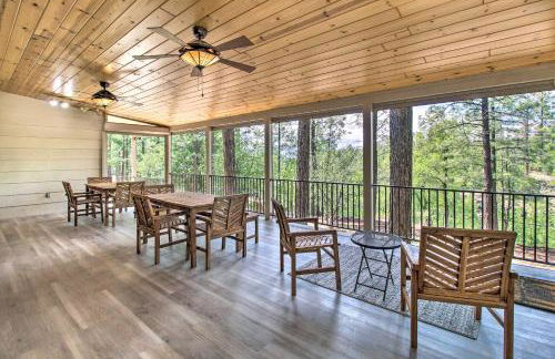 Family Cabin with Game Room! 32 Mi to Sunrise Resort - Foto 3