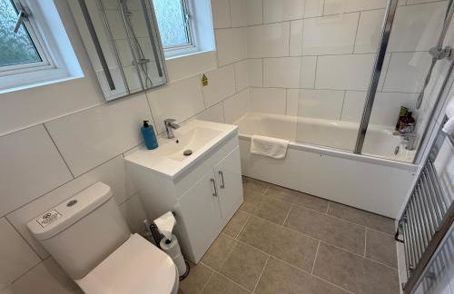 Bicester villa, 5Bedroom, Parking, WiFi, Garden - Foto 19