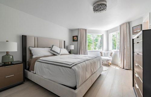 Spacious Central Kirkland Gem with Deck Near Google - Foto 17